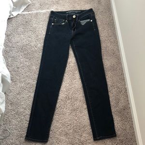 American eagle dark wash skinny jeans